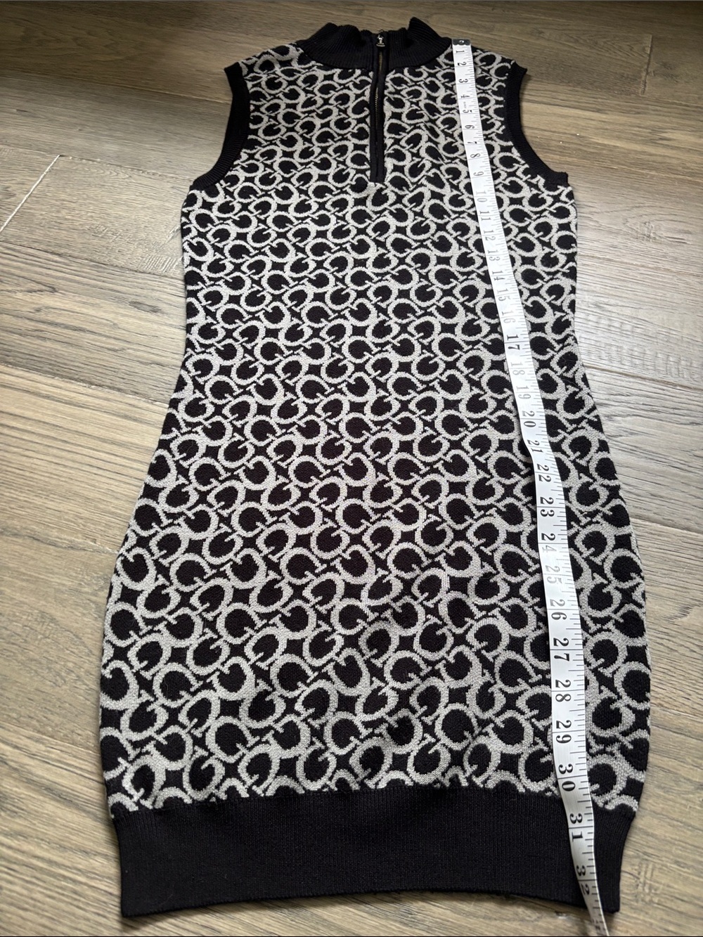 Guess | Eco Gianni Black and White Sleeveless Knit Logo Mini Dress Size Medium - Picture 9 of 14